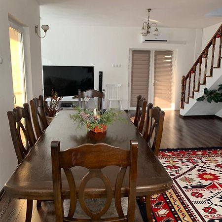 Casa Paunescu Milostea Exteriér fotografie
