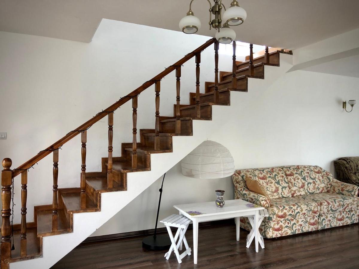 Casa Paunescu Milostea Exteriér fotografie